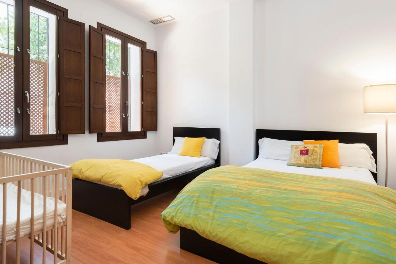 Alohamundi Triana Villa Seville Exterior photo